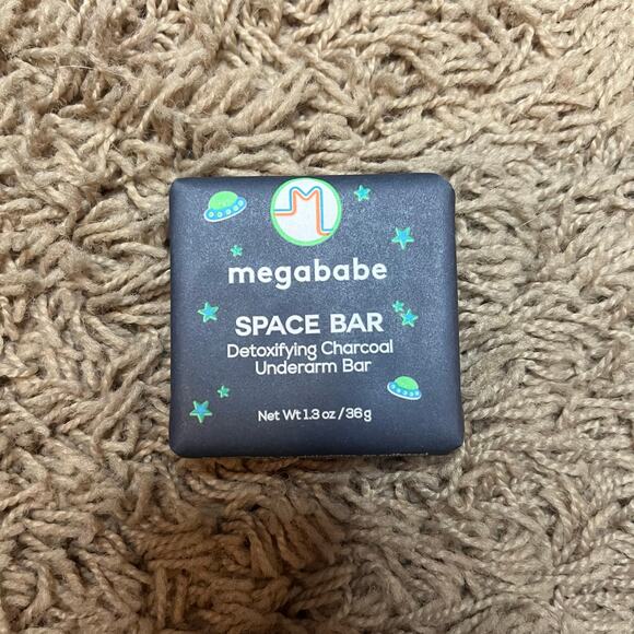 NWT! Megababe Space Bar Detoxifying Charcoal Underarm Bar - Picture 4 of 4